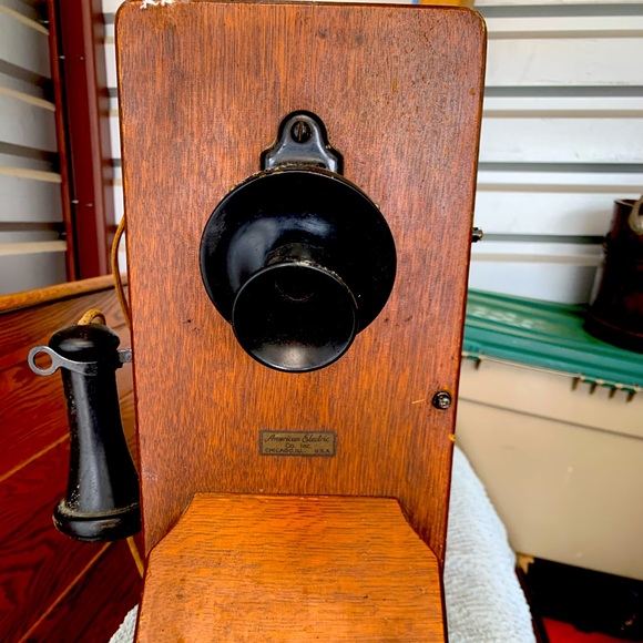 Antique American Electric Phone - Picture 1 of 1